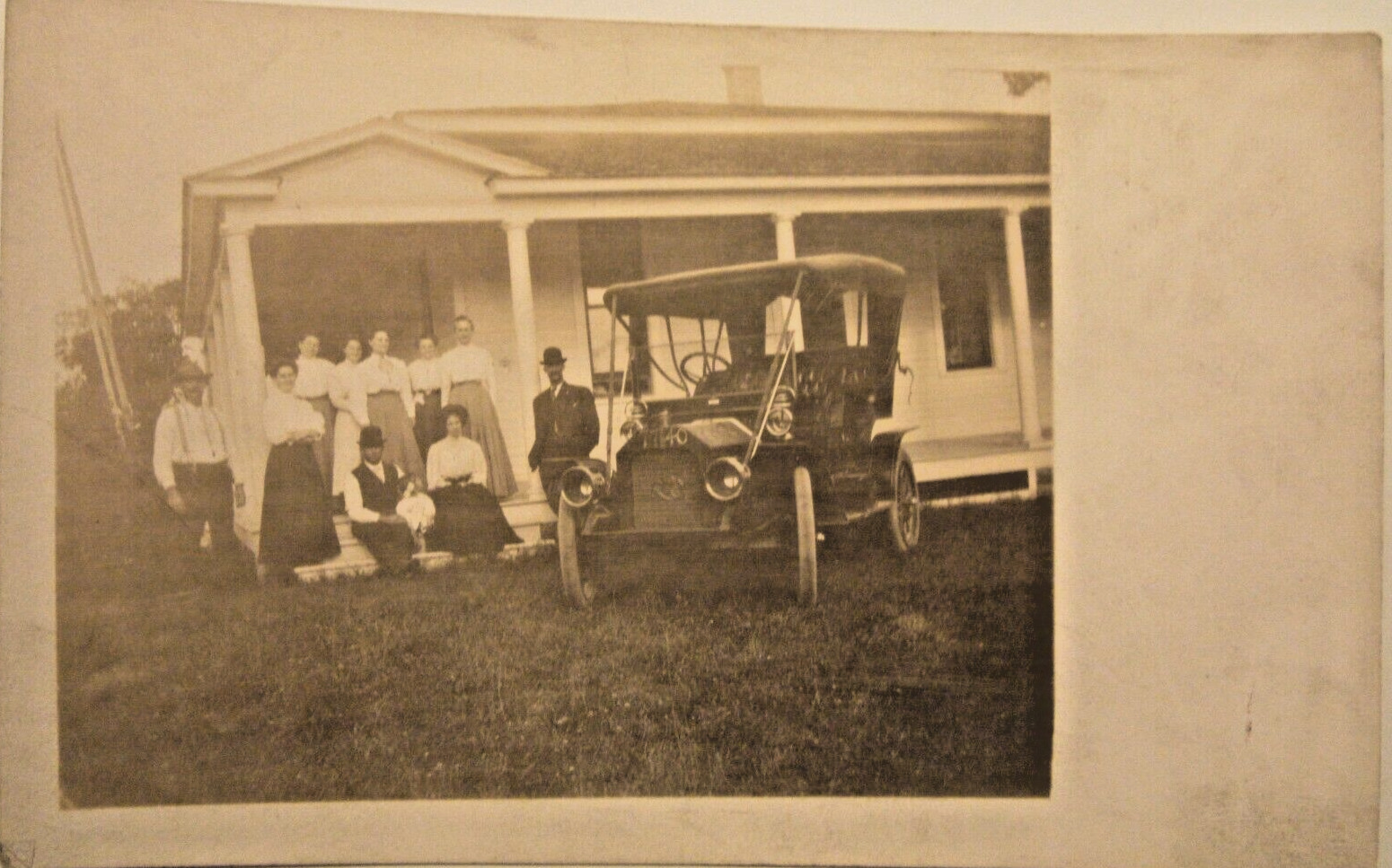 1908 REO Touring & 10 people, FAMILY? 5 3/8\