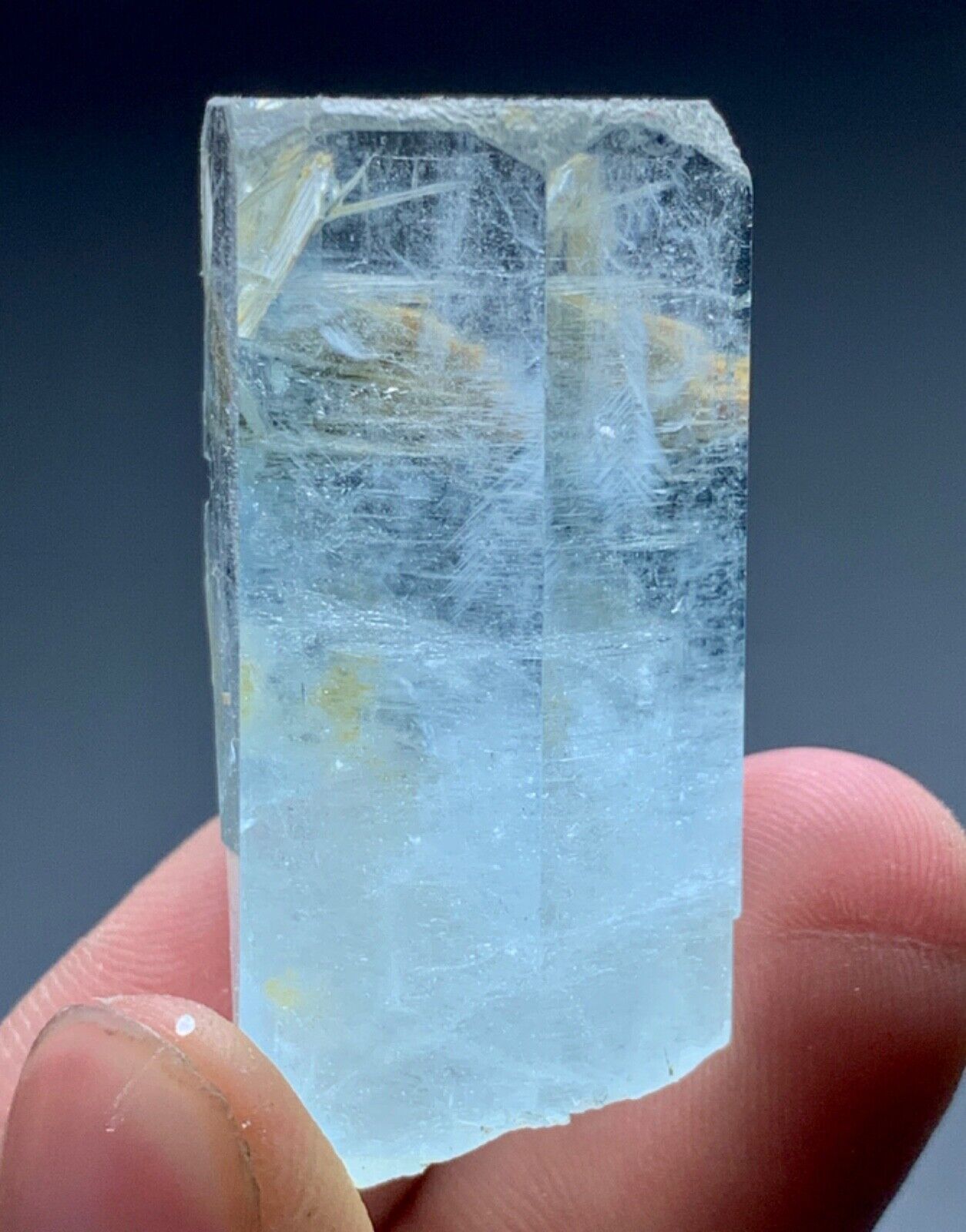 200 CTS Terminated Aquamarine Crystal From Pakistan