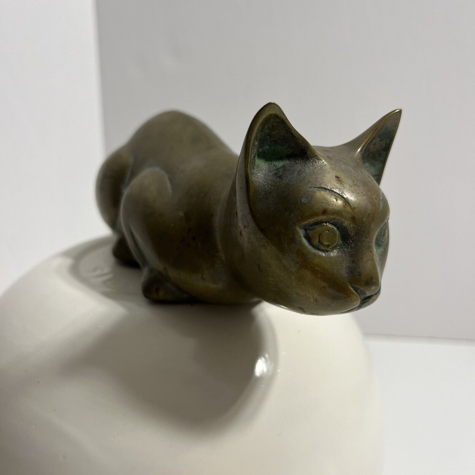 Vintage MCM Solid Brass Cat Crouching Figure Playing Kitty 7” Brass Collectible