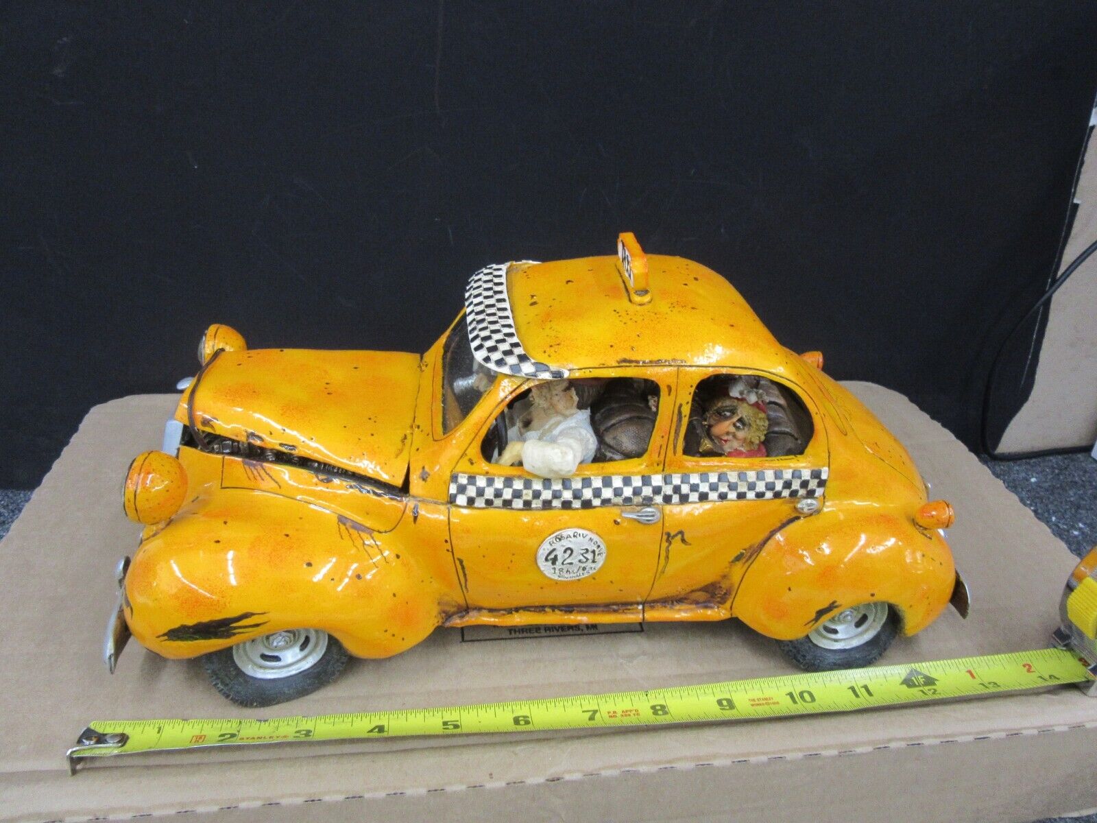 Guillermo Forchino taxi cab 85003 resin sculpture COMIC ART Car yellow 2004