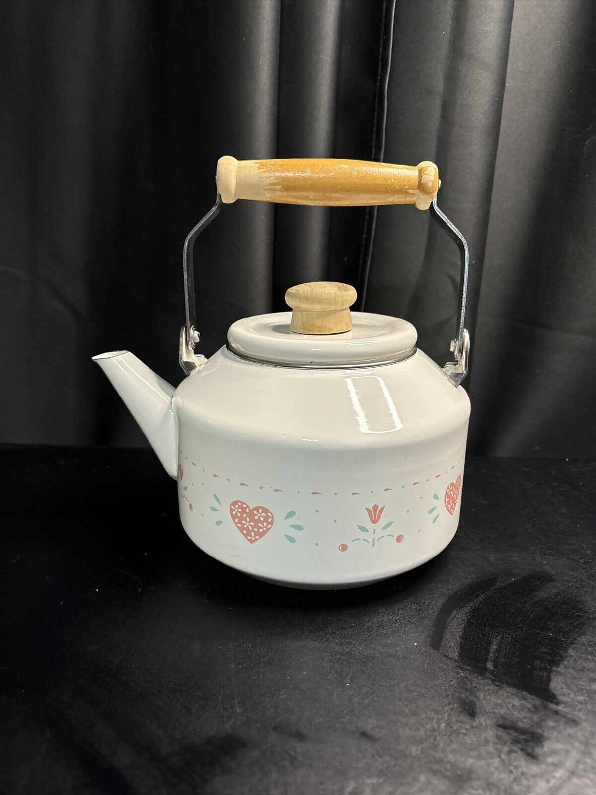Tea pot Vintage Kitchen Collectible With Hearts Decorative