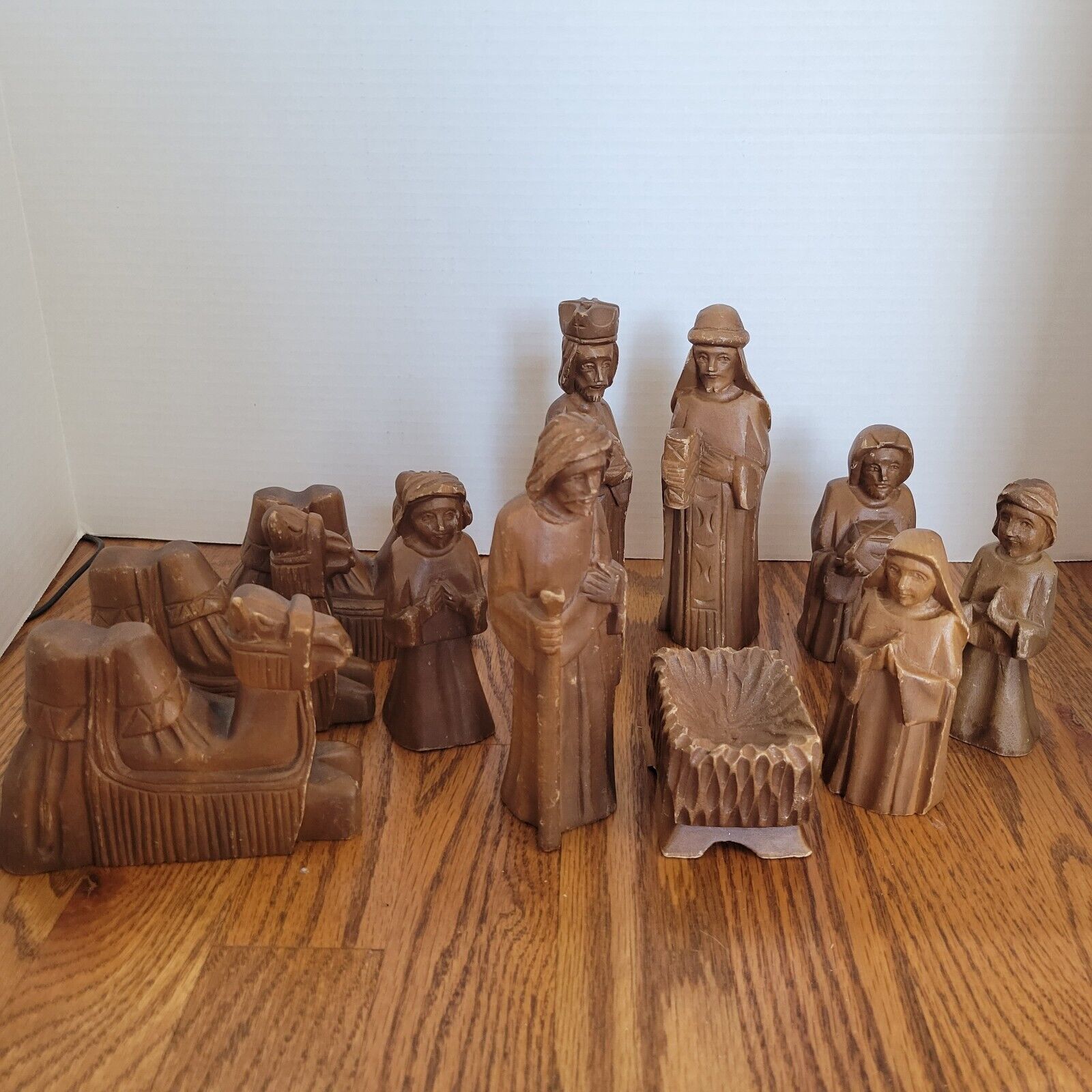 Vintage Nativity Scene Carved Wood Set 11 Piece Camels Wisemen *No Baby Jesus
