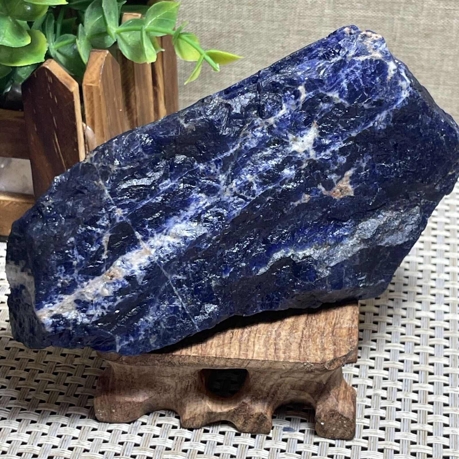 Top Sodalite Crystal - Rough Stone Healing Gemstone - Raw Sodalite Rock 381g A43