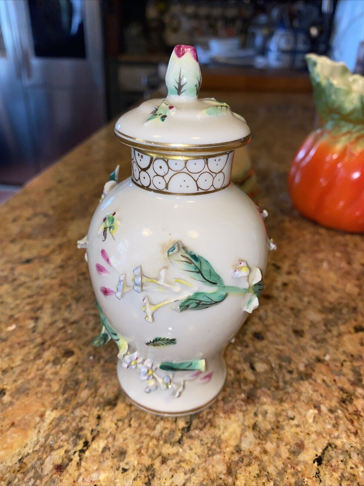 Vintage ISCO Hand Painted Porcelain Ginger Jar Vase Applied Flower Feathers 5”