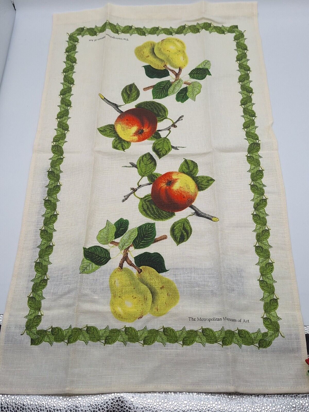 Tea Towel The Metropolitan Museum of Art Botanical Fruit with orig. tag