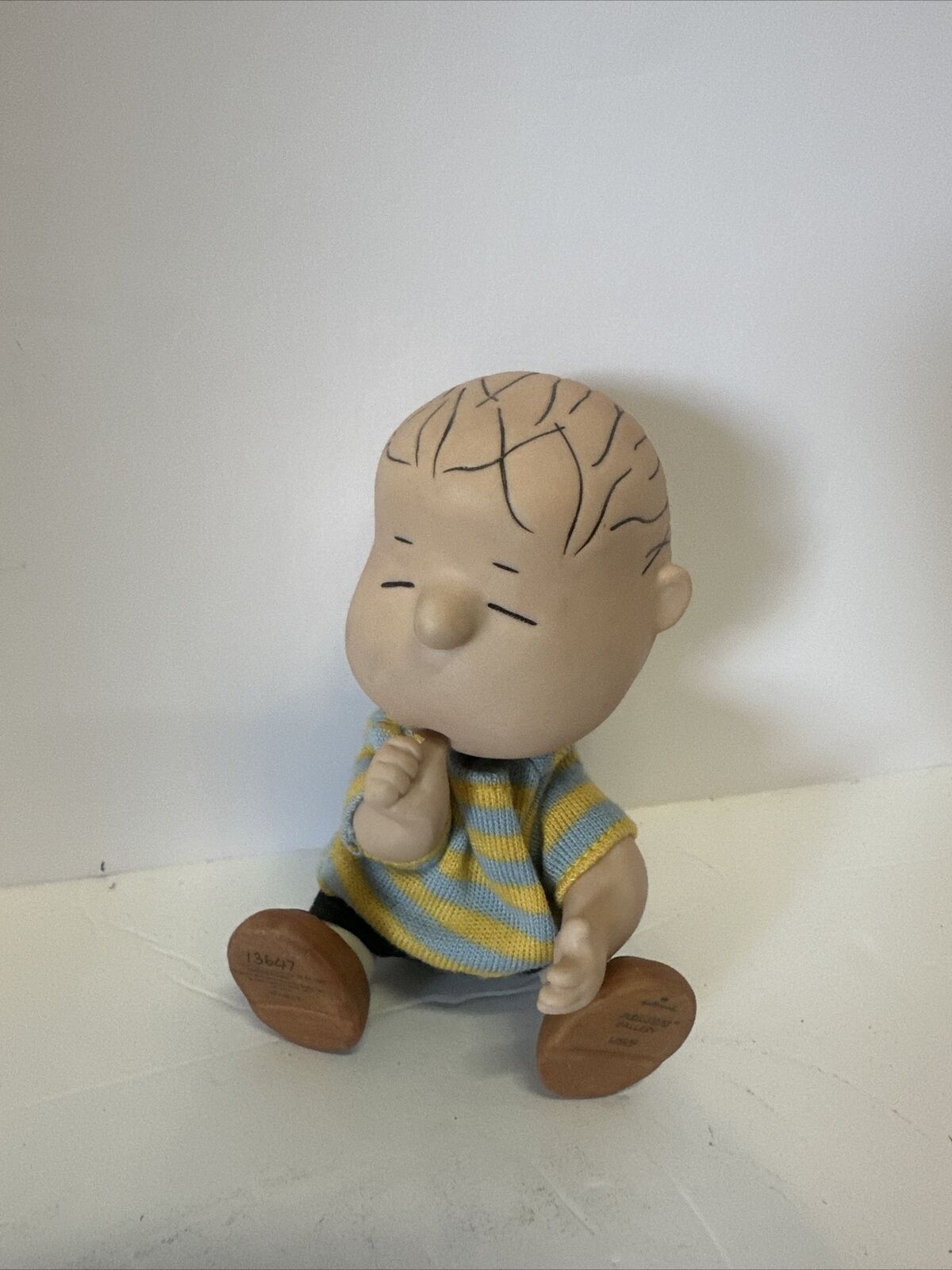 Vintage Hallmark Peanuts Gallery Linus Jointed Figurine