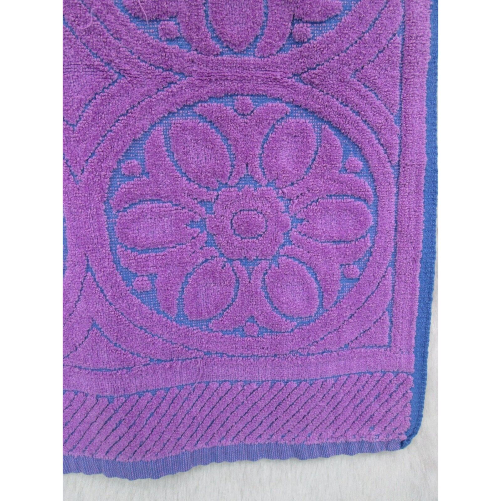 Vintage Purple Blue Floral Medallion Sculpted Bath Towel Fashion Manor 24