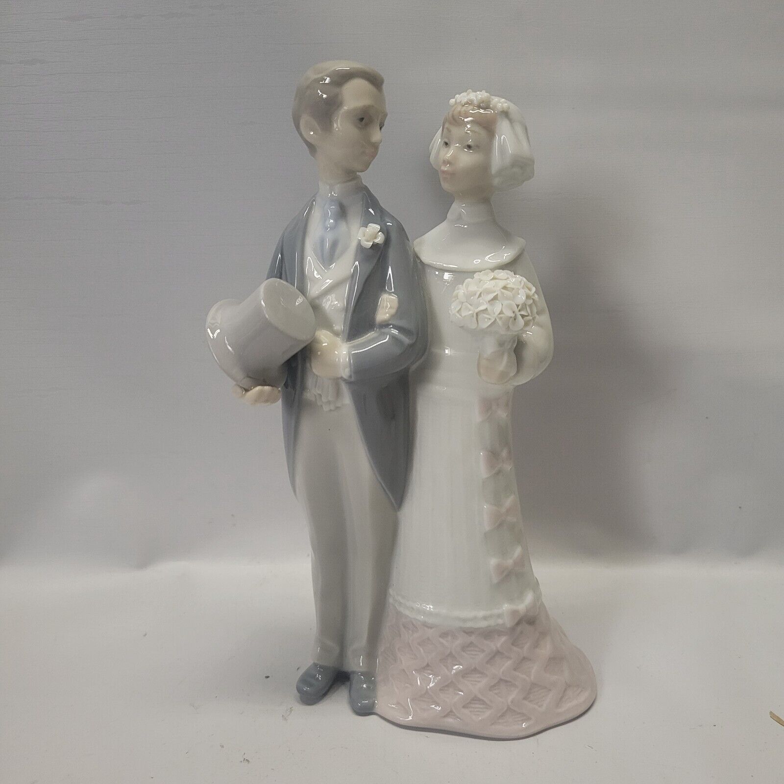 Lladro Wedding Couple Bride Groom Figurine #4808 Porcelain Spain Retired 7.75\
