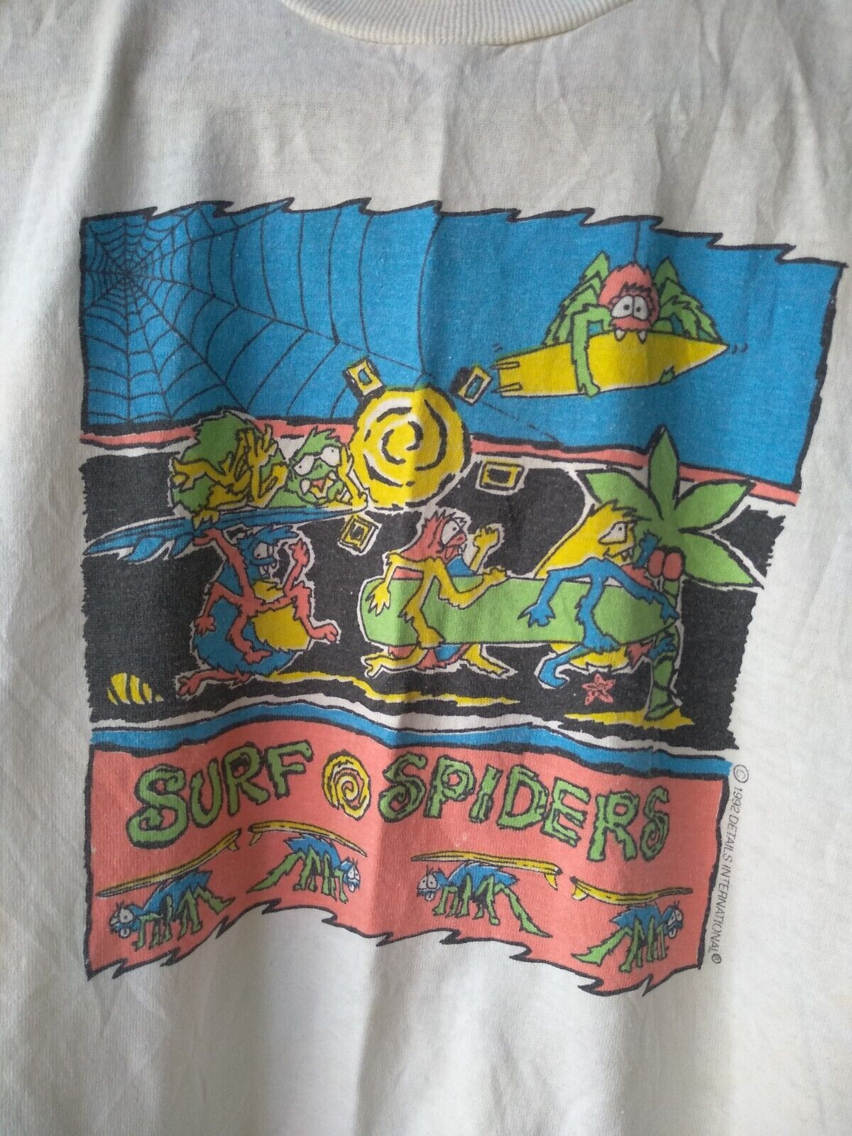 Vintage 1992 Surf Spiders Details International T-shirt 