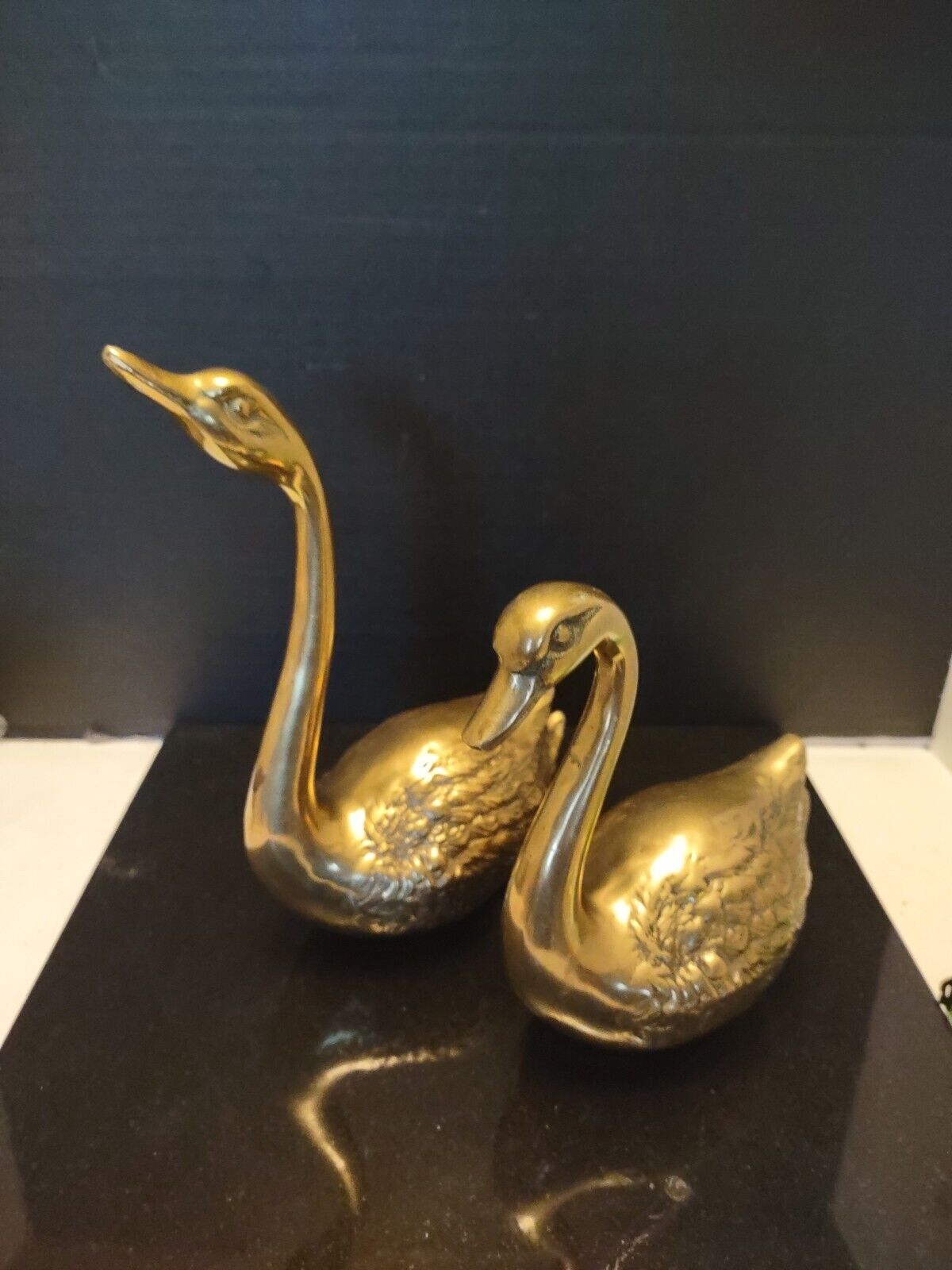 Vintage Mid Century Set Of 2 Brass Swans. Beautiful 