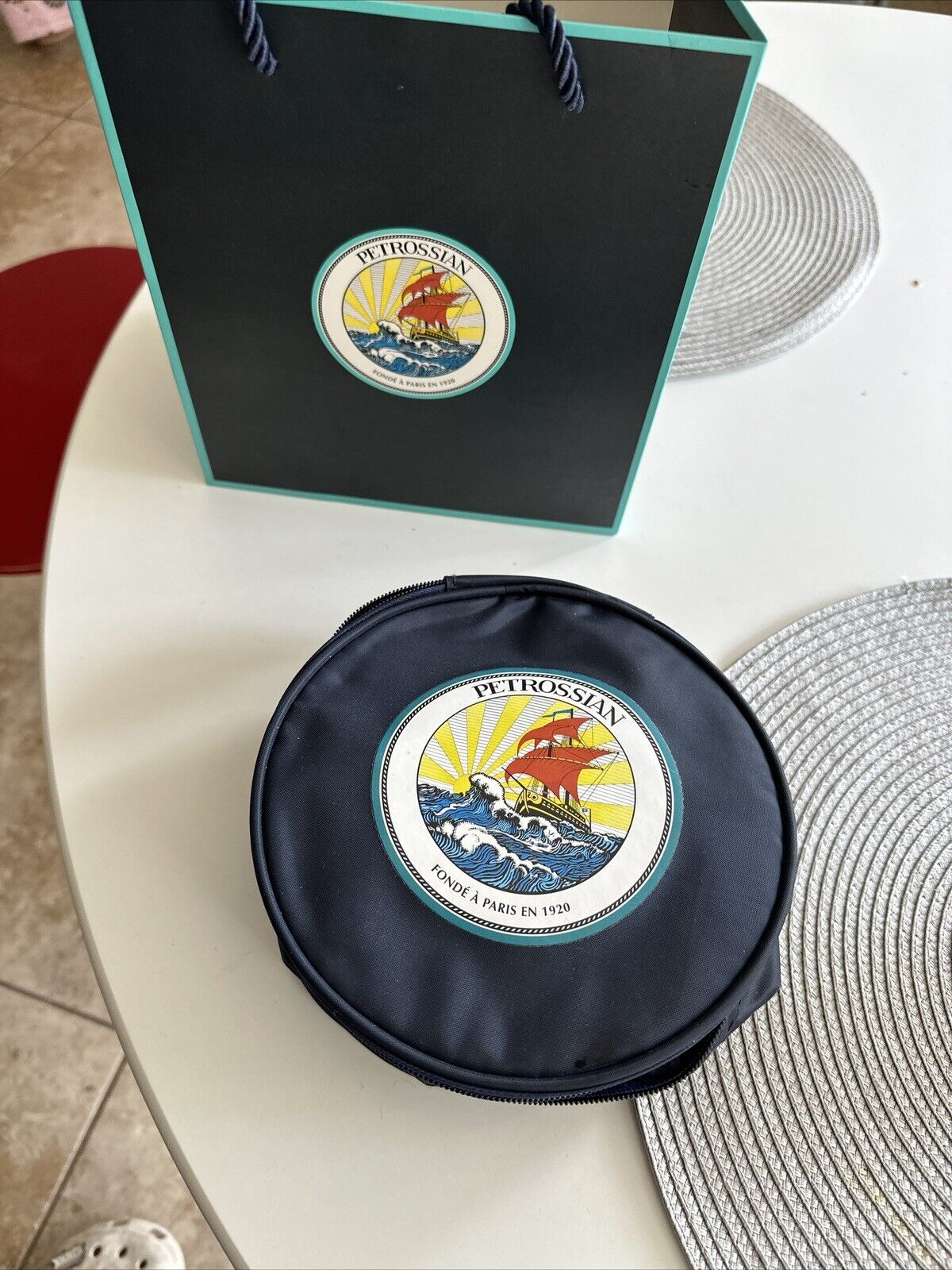 Petrossian Caviar Paris Insulated Zippered Bag