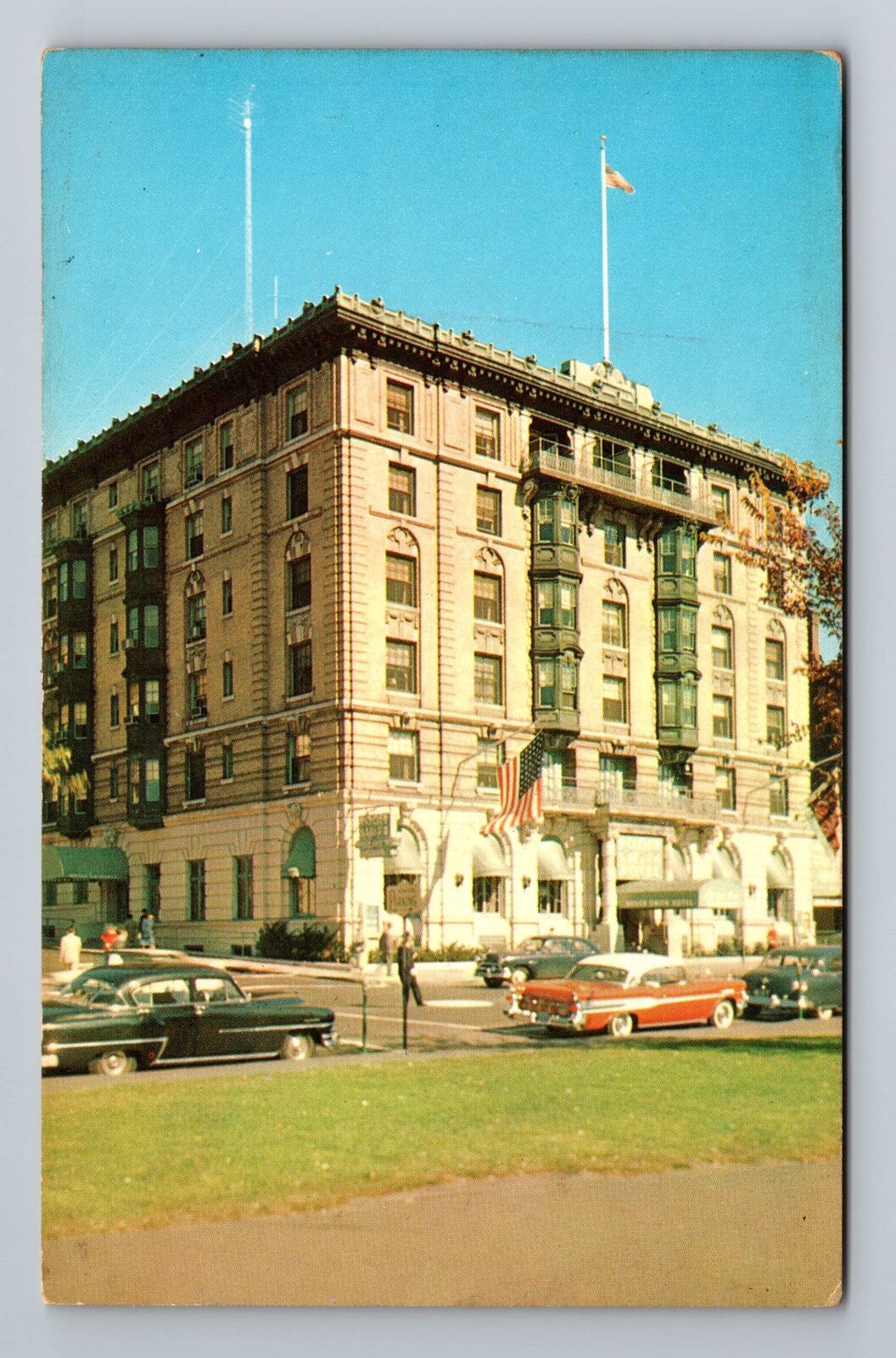 Waterbury CT-Connecticut, The Roger Smith Hotel, Advertisment, Vintage Postcard