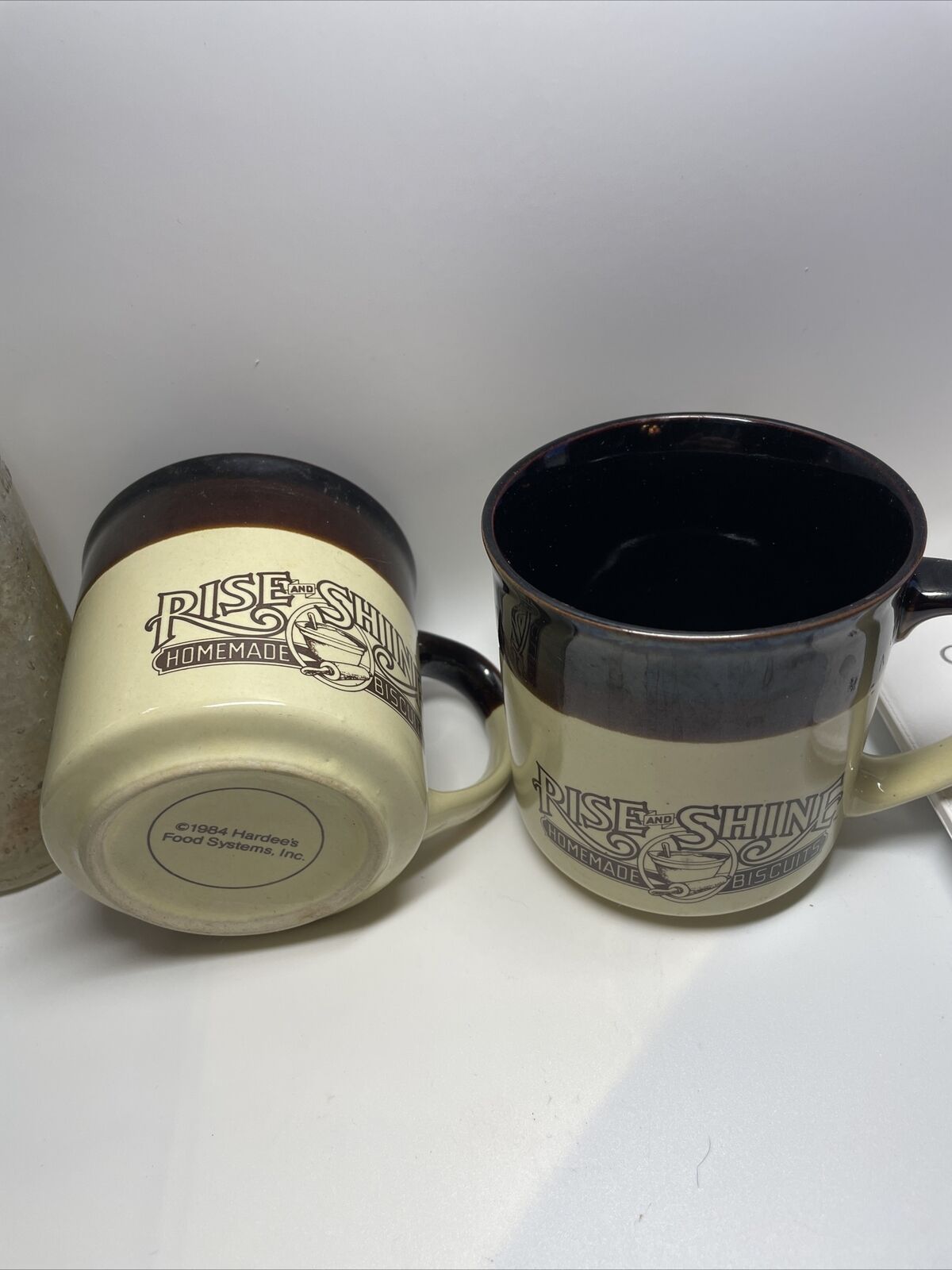 Vintage Hardee’s Rise and Shine Homemade Biscuits Mug Two 11 oz, 3.5” Tall  1984