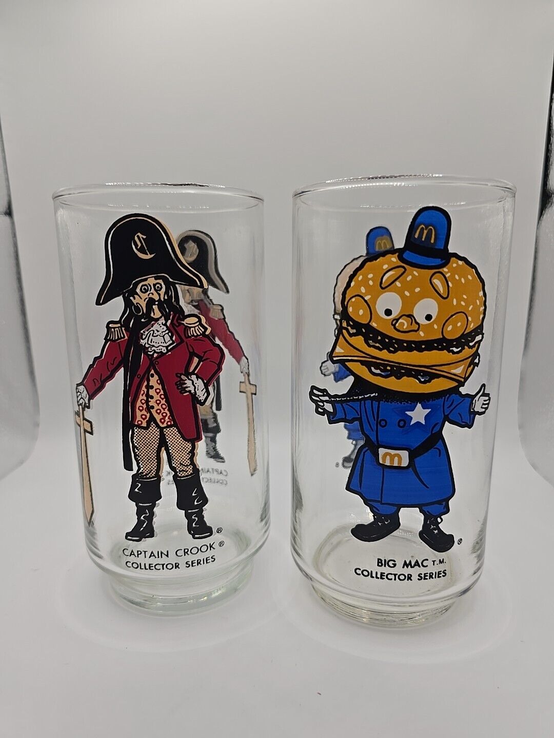 1977 McDonalds Collector Series Set of 2 Glasses Captain Hook & Big Mac 6\