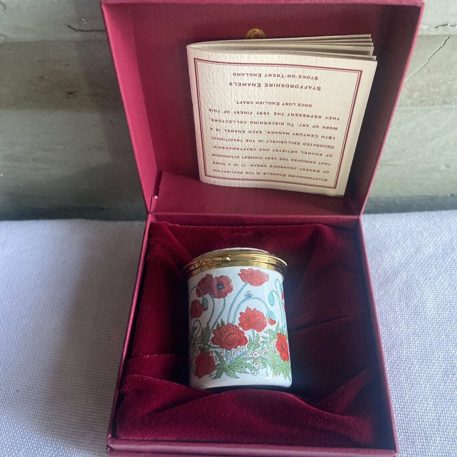 STAFFORDSHIRE ENAMELS Red Poppies Poppy Flowers TRINKET BOX Original Box