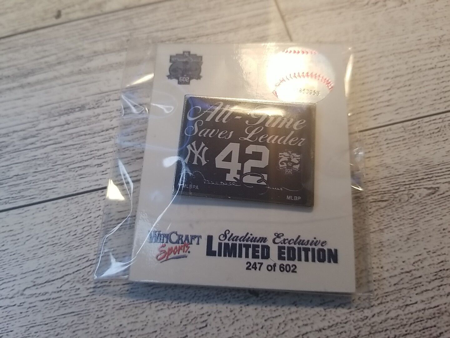 New York Yankees Mariano Rivera #42 602 All Time Saves Collectible Lapel Hat Pin