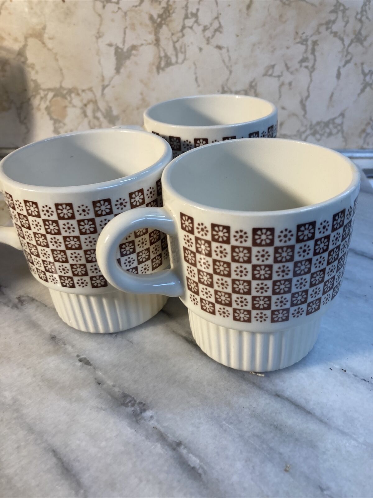 Vintage USA Coffee Cup Cafe Americana Style Brown Flowers Checked MCM Stack 3