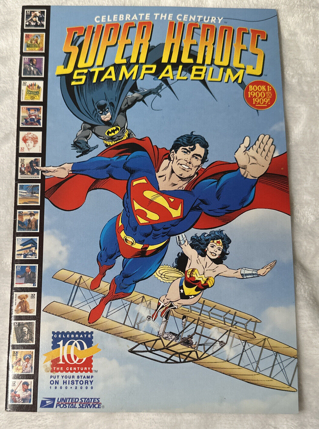 1998 USPS & DC Comics SUPER HEROES Stamp Album #1 - BATMAN - SUPERMAN - NM/MT