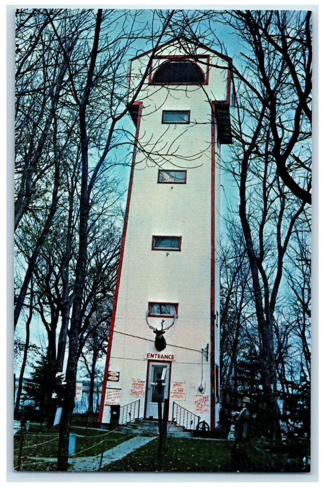 c1950 The Ivory Tower Tallest Cabin Northeastern Sisseton South Dakota Postcard