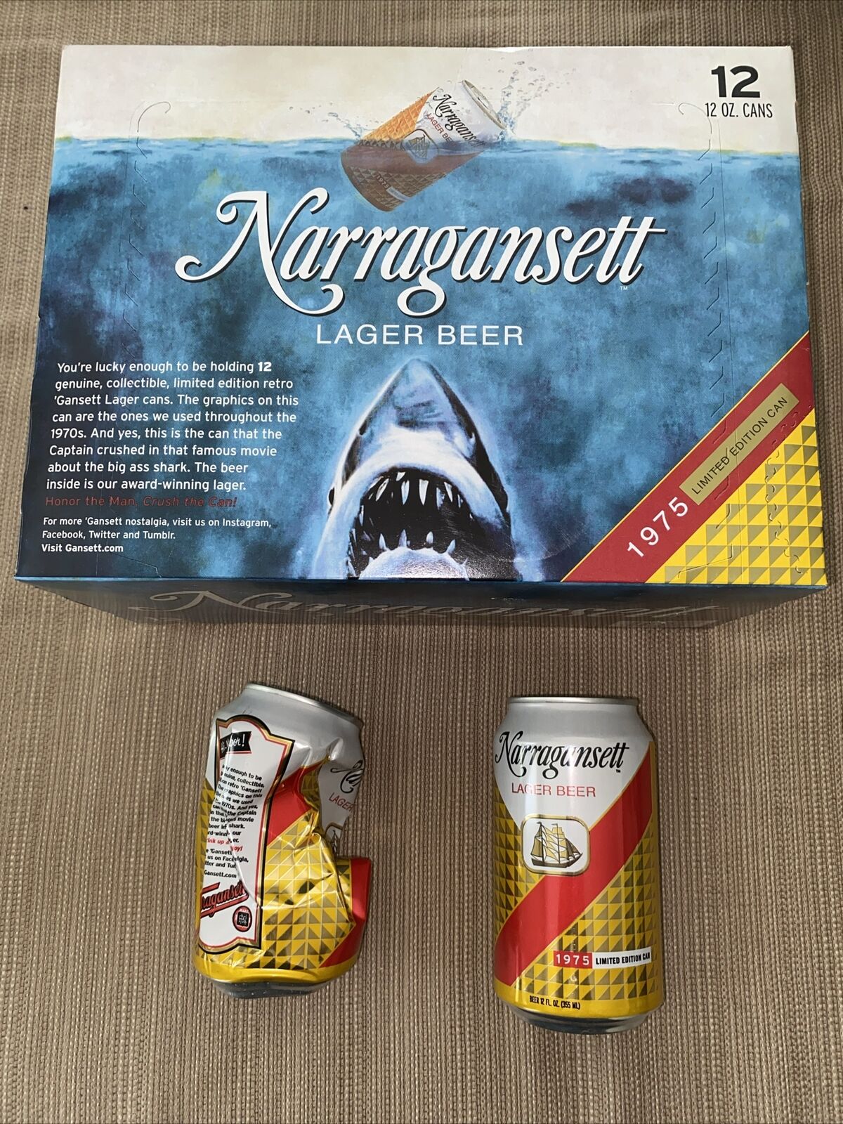 🦈JAWS Quint 1975 Retro Narragansett Lager Beer 12 Pack EMPTY BOX + (2)Open Cans