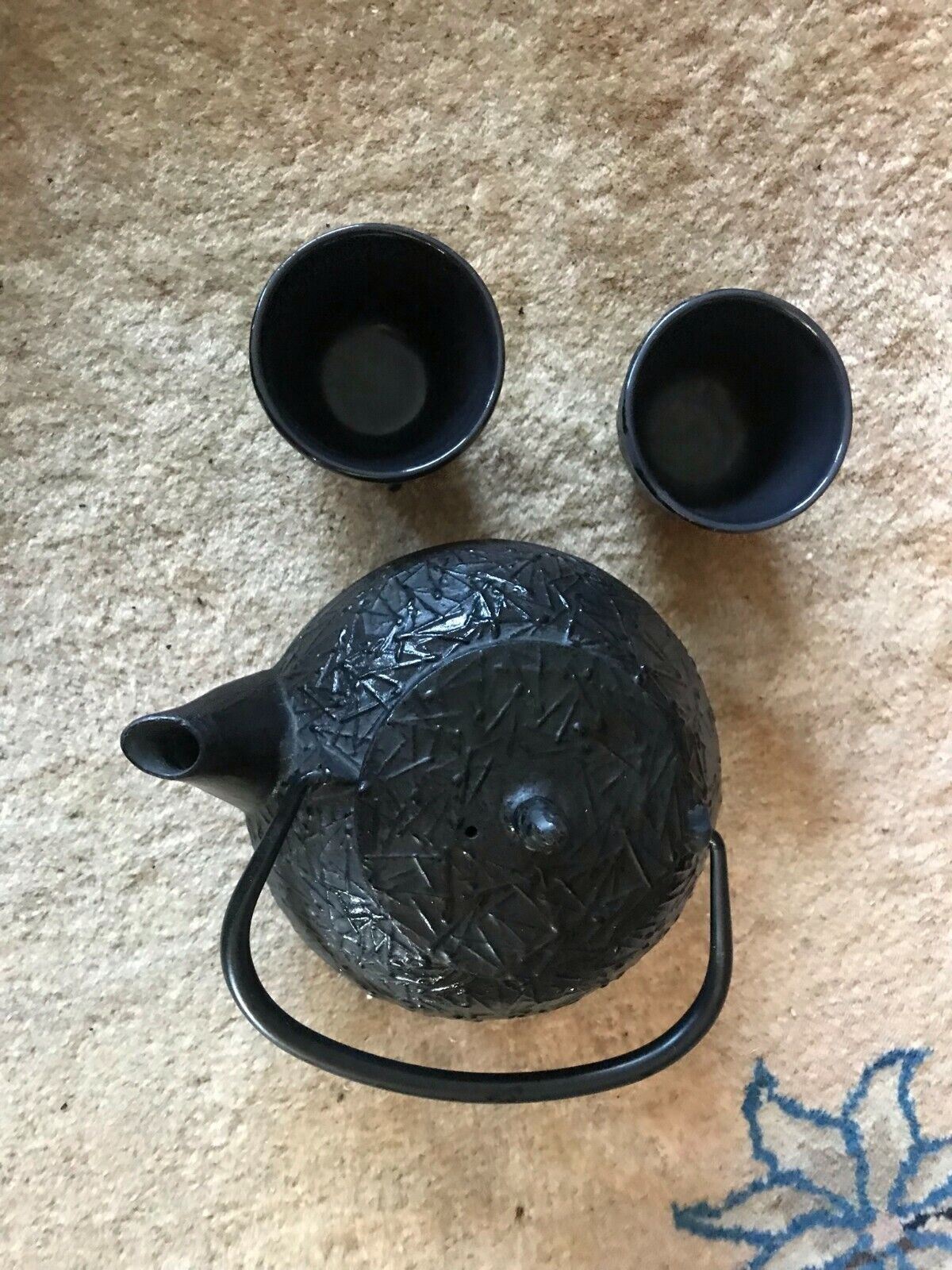Vintage Japanese Matte Black Cast iron Ocha Tea Pot Bamboo Design w/ 2 Cups 6\