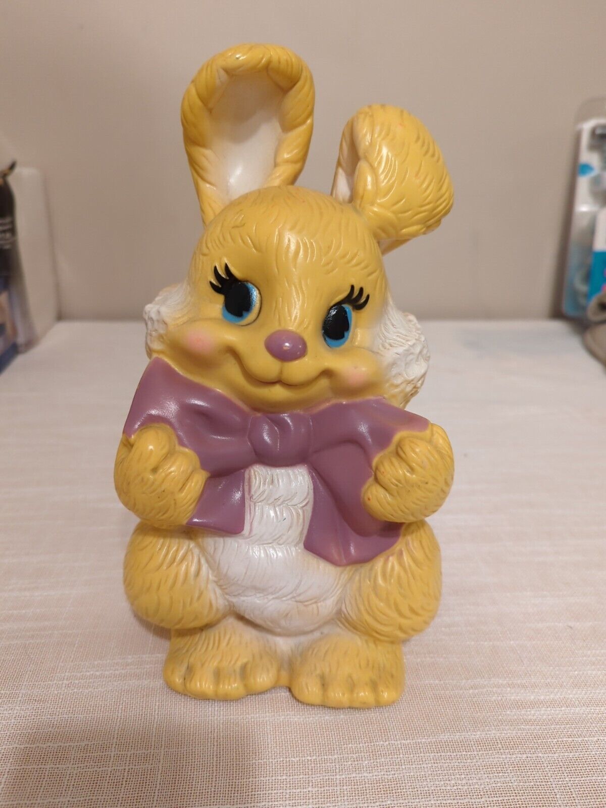 Vintage 1975 RUSS BERRIE & Yellow Easter Bunny Rabbit Bank Plastic Mold 10.5\