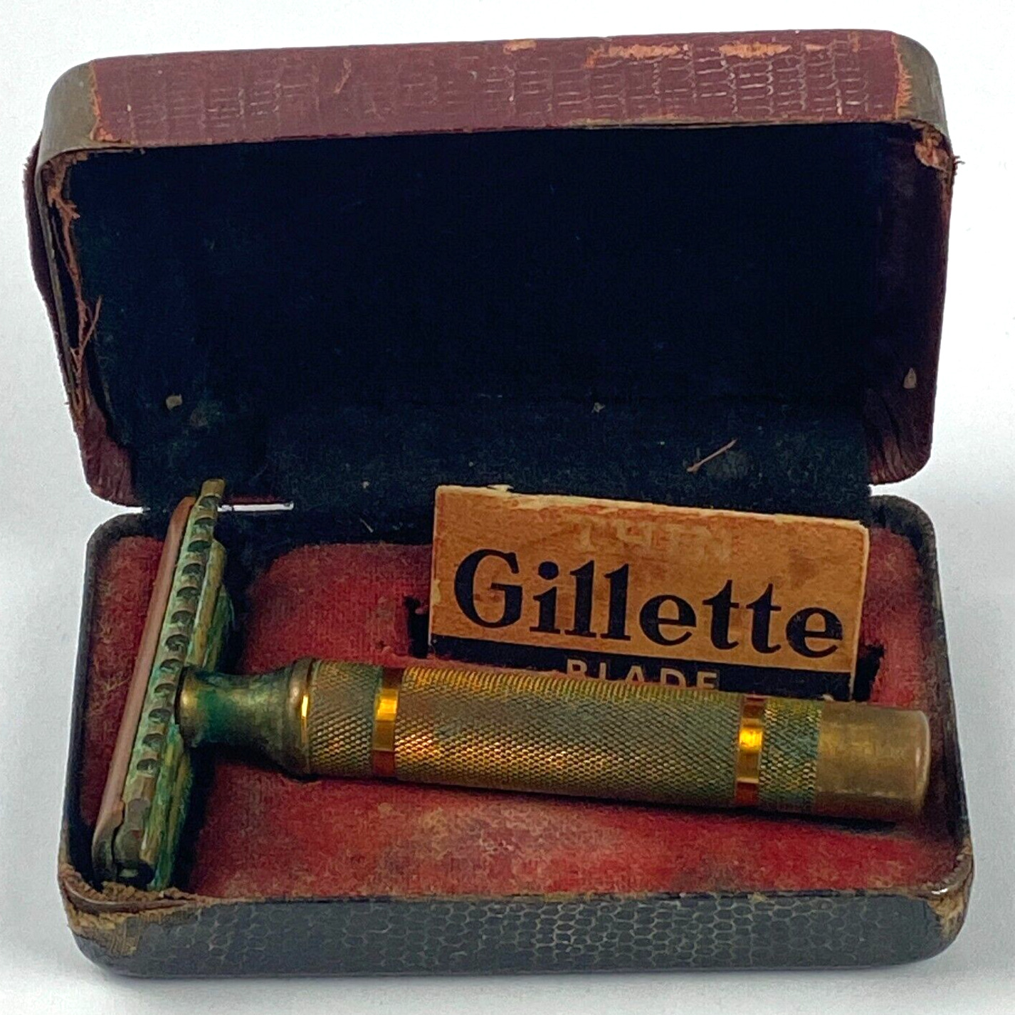 1930's Gillette Open Comb Three Piece Safety Razor Pat 17567 w/ Case & Razor VTG