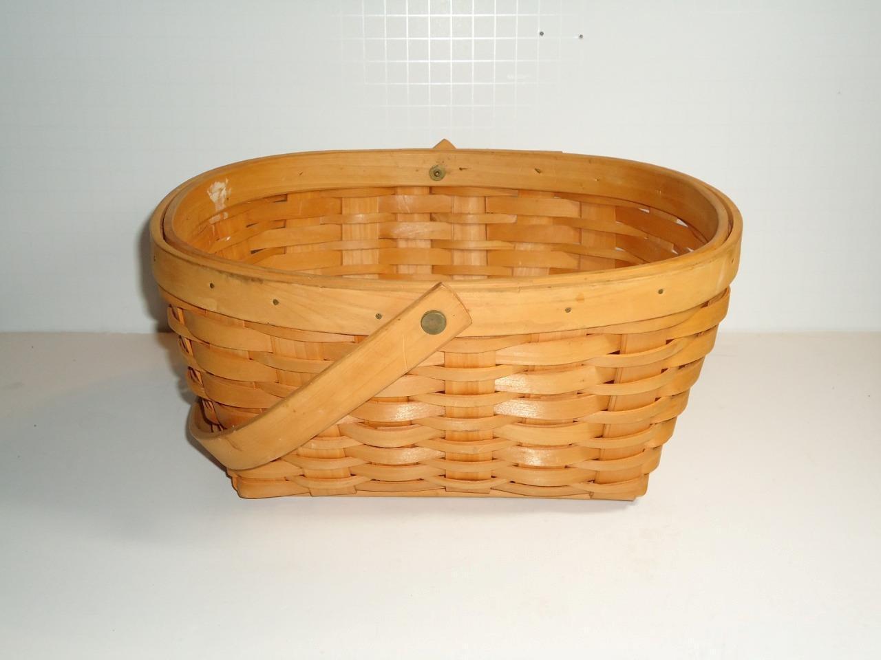 VINTAGE COUNTRY WOVEN COLLECTION GRAND HANDLE WOVEN BASKET 5\