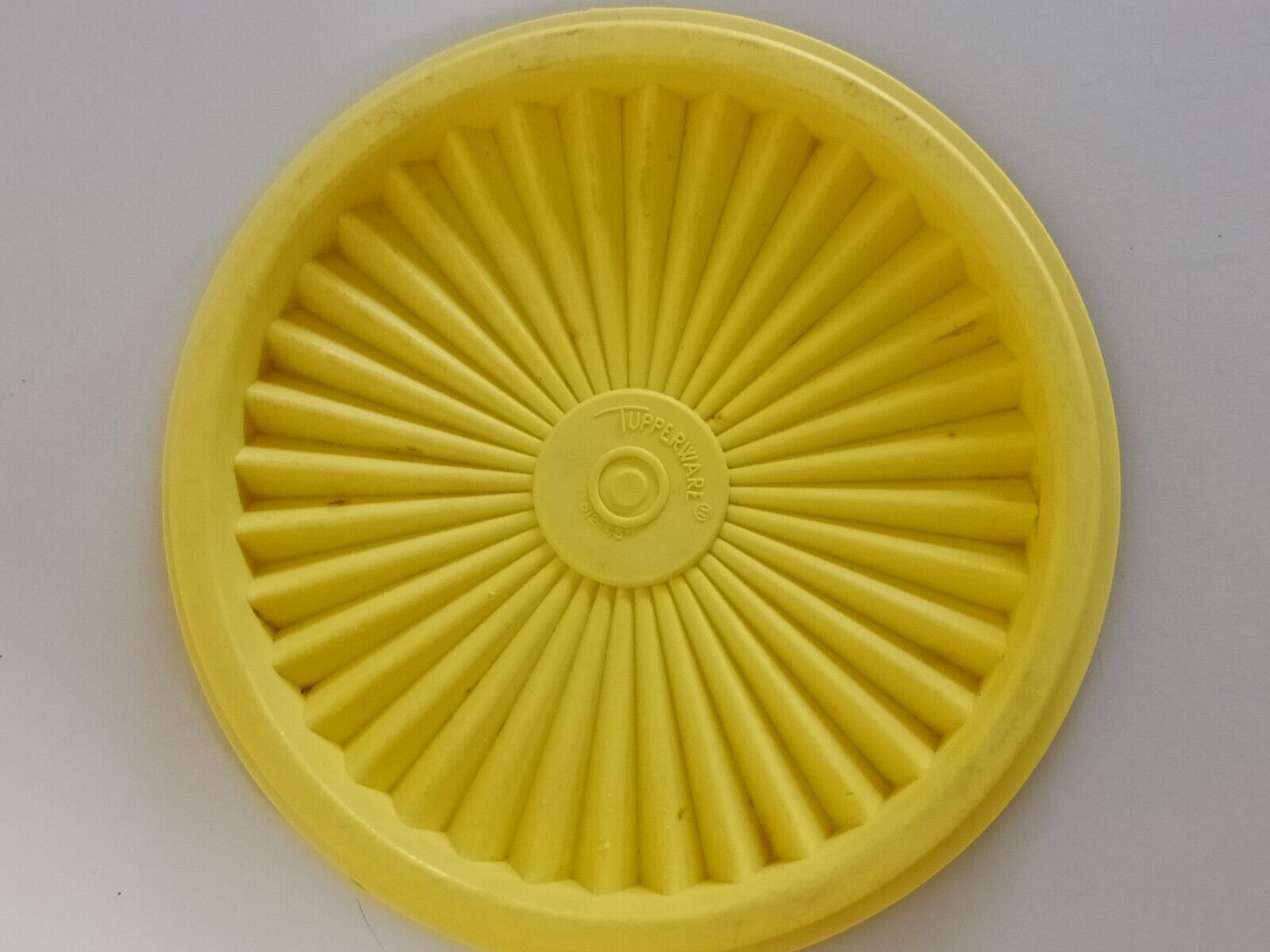 Vintage Tupperware Lid Yellow 5
