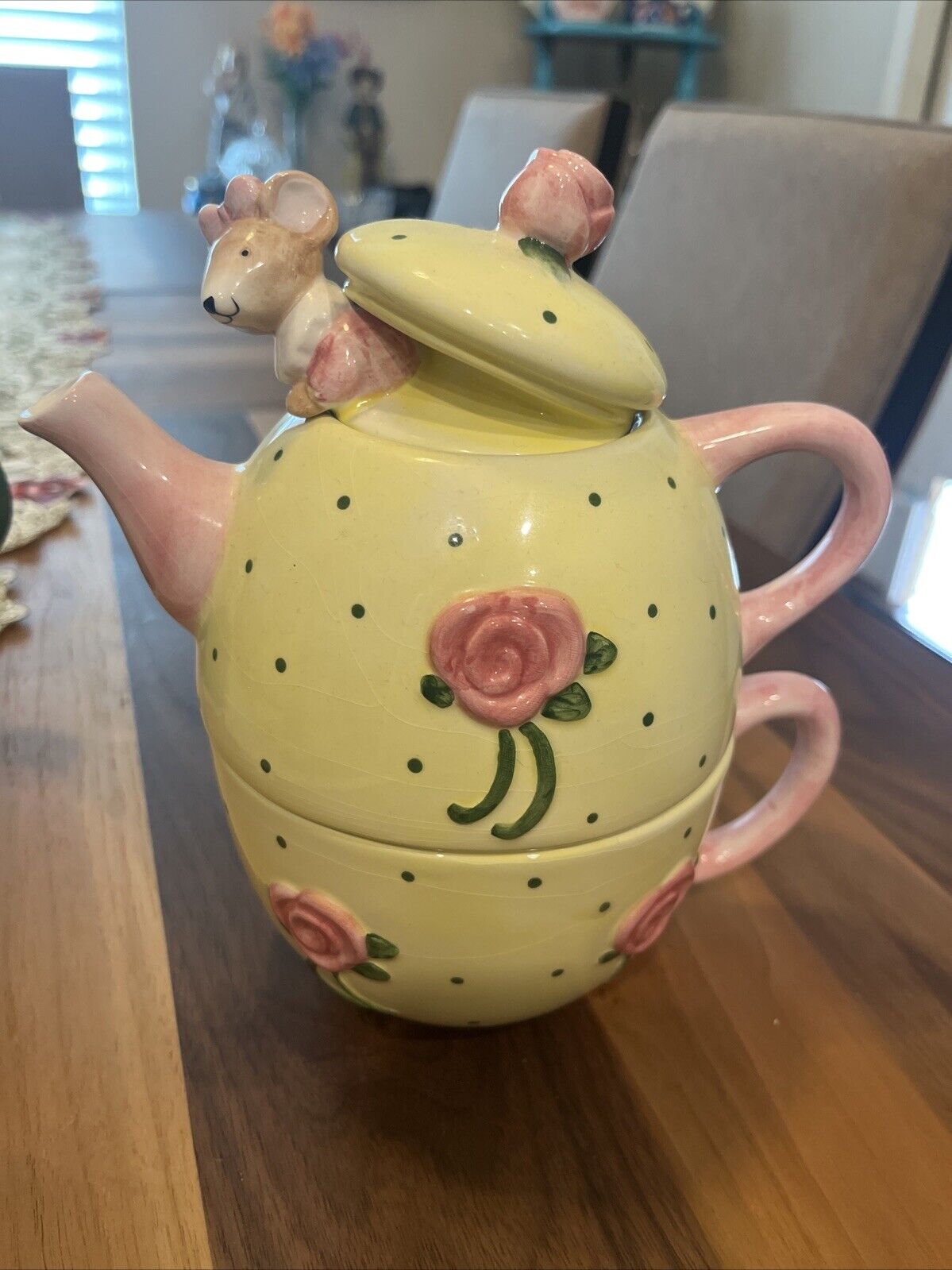 Tea pot Large Yellow Pink Roses Mouse On Top