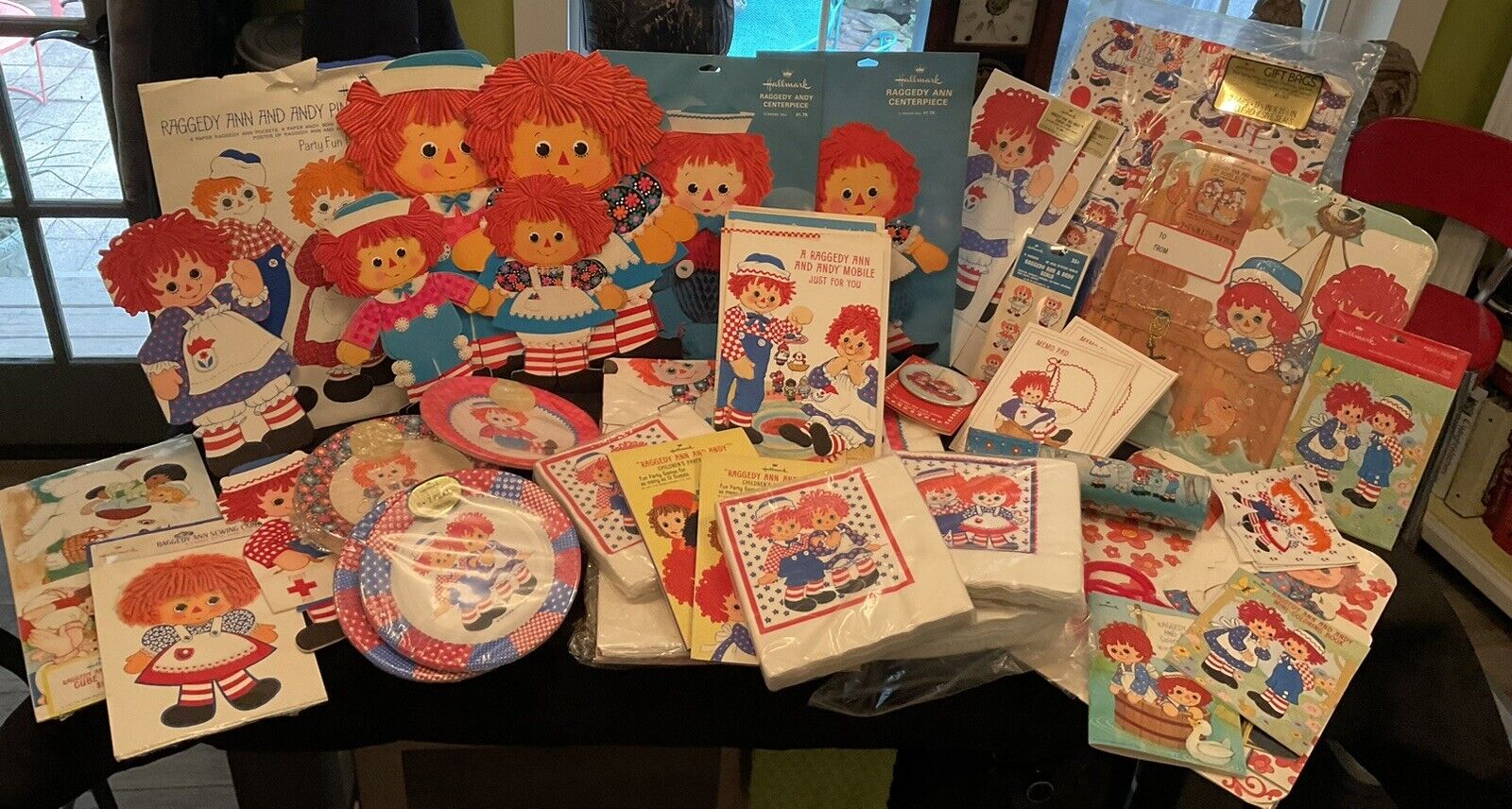 1970s NOS HALLMARK 50 Pcs Raggedy Ann & Andy Wrap Cards Books Toys Paper Goods