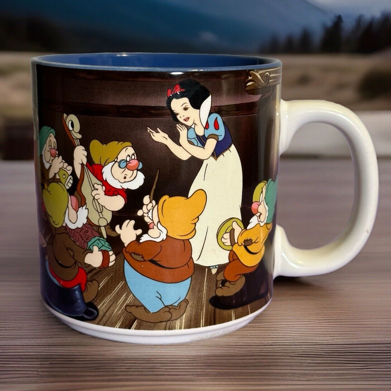 Vintage Disney Snow White And The Seven Dwarfs Coffee Mug Tea Cup Made in Japan