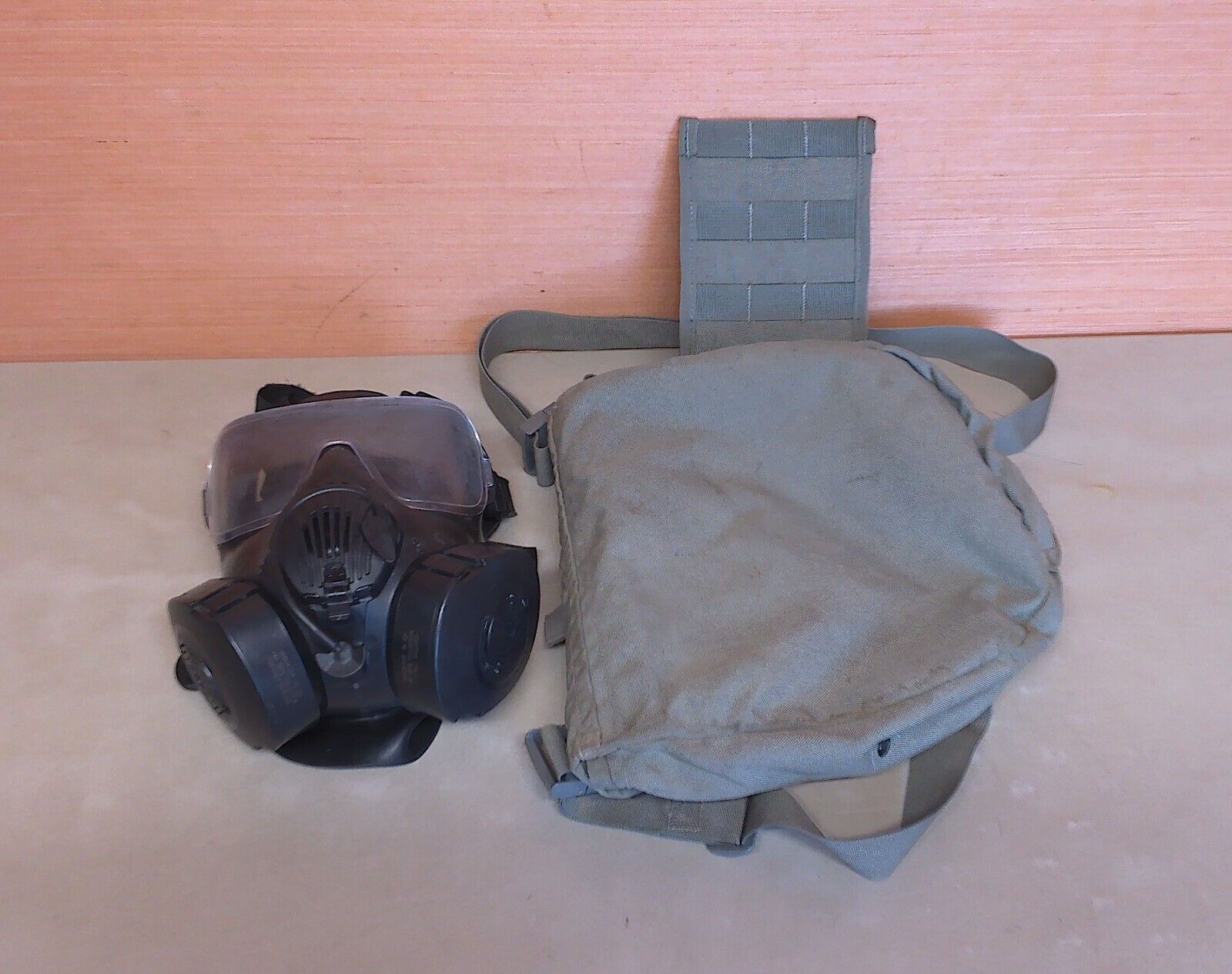 USGI Avon M50 Field Protective Gas Mask Filters Carrier Pouch Size Large
