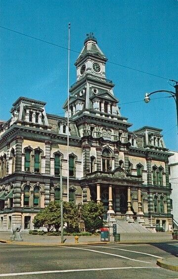 Muskingum County Courthouse in Zanesville, Ohio vintage unposted