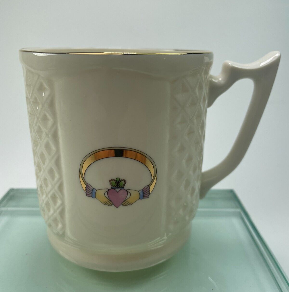Parian Irish Claddagh Ring Design Coffee Mug By Donegal China 12 oz Retired B13