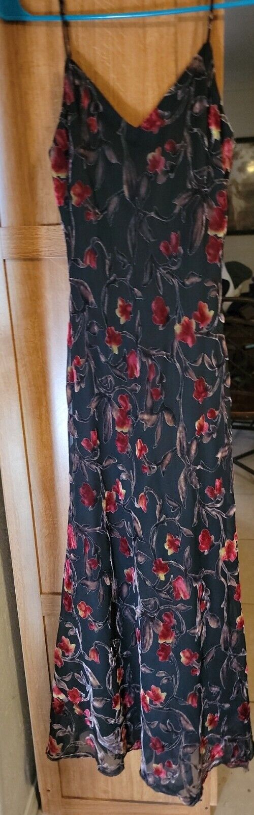 Vintage Floor Lenght Dress. Floral Pattern Size 12 ALGO