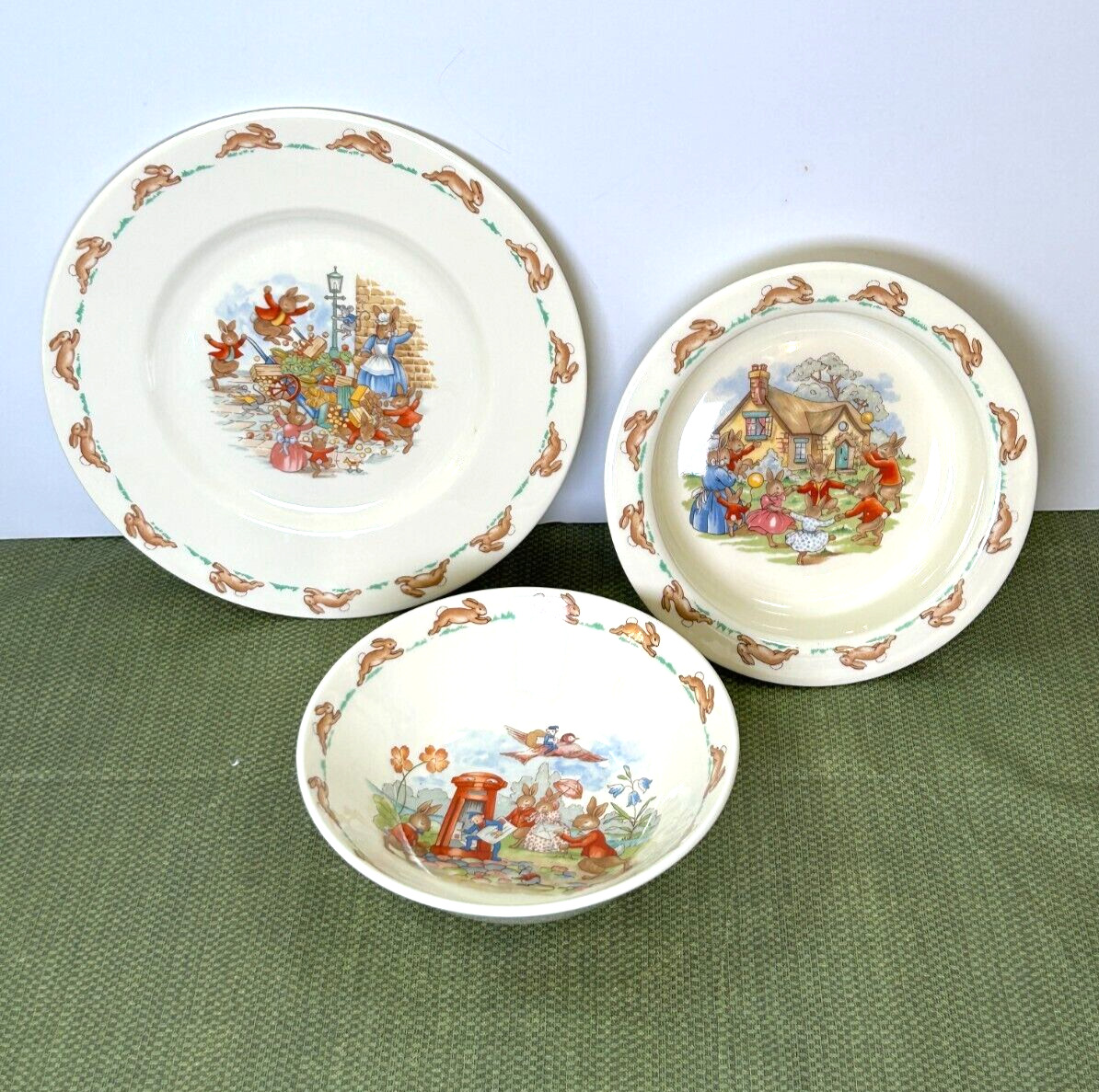 Vintage Bunnykins By Royal Doulton Lot Of 3 Dishes - Bowls/Plate