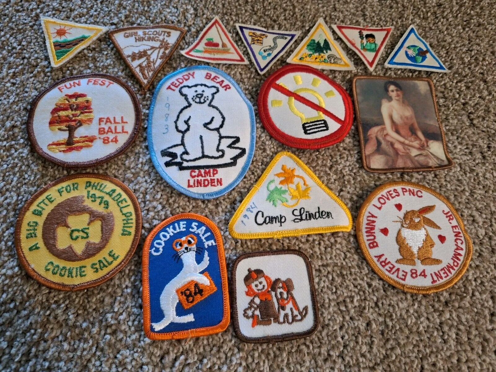 Lot of Girl Scout 1980s Patches/some 90s