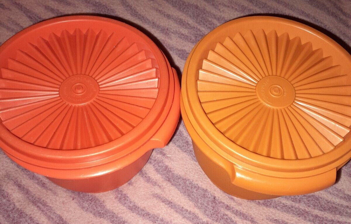 VTG Tupperware Servalier Bowls orange & burnt Orange Containers w Starburst Lids