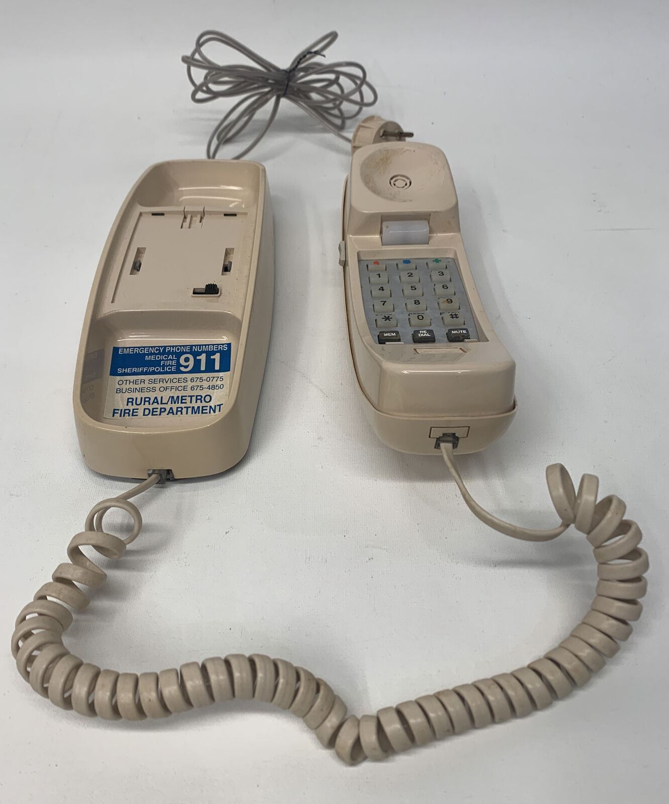 Vintage  AT&T Touch Tone Phone. AS550Z- 15854