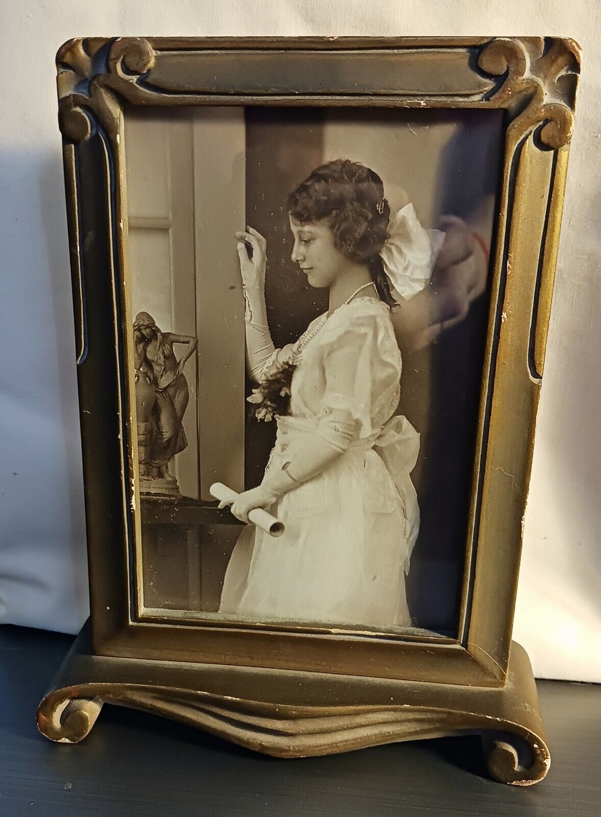 Remarkable Framed Antique Portrait Of A Beautiful Young Girl Art Deco Era