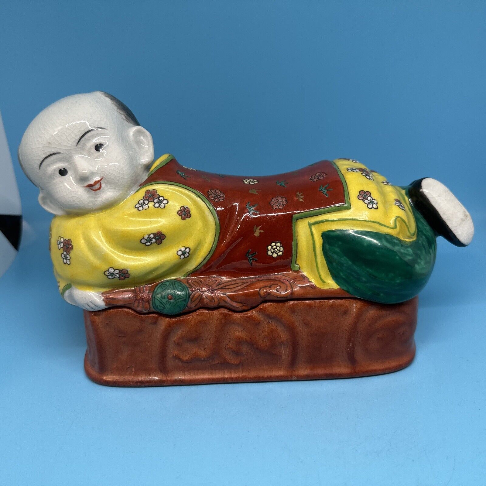Vintage Hong Horizons Chinese Porcelain Chinoiserie Box Trinket Box Pillow Boy