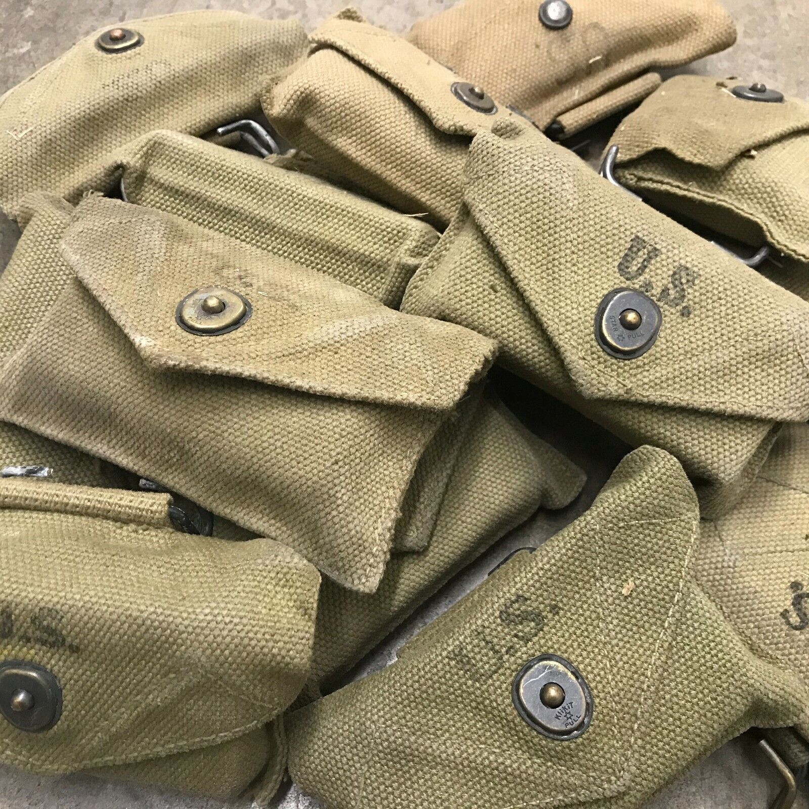 US Army WWII Era M1942 First Aid Kit Khaki Canvas Pouch L-98