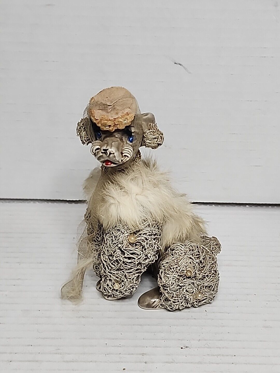 Vintage Wales Spaghetti Poodle Sitting dog figurine gray 5.5” Top Hat & Fur...