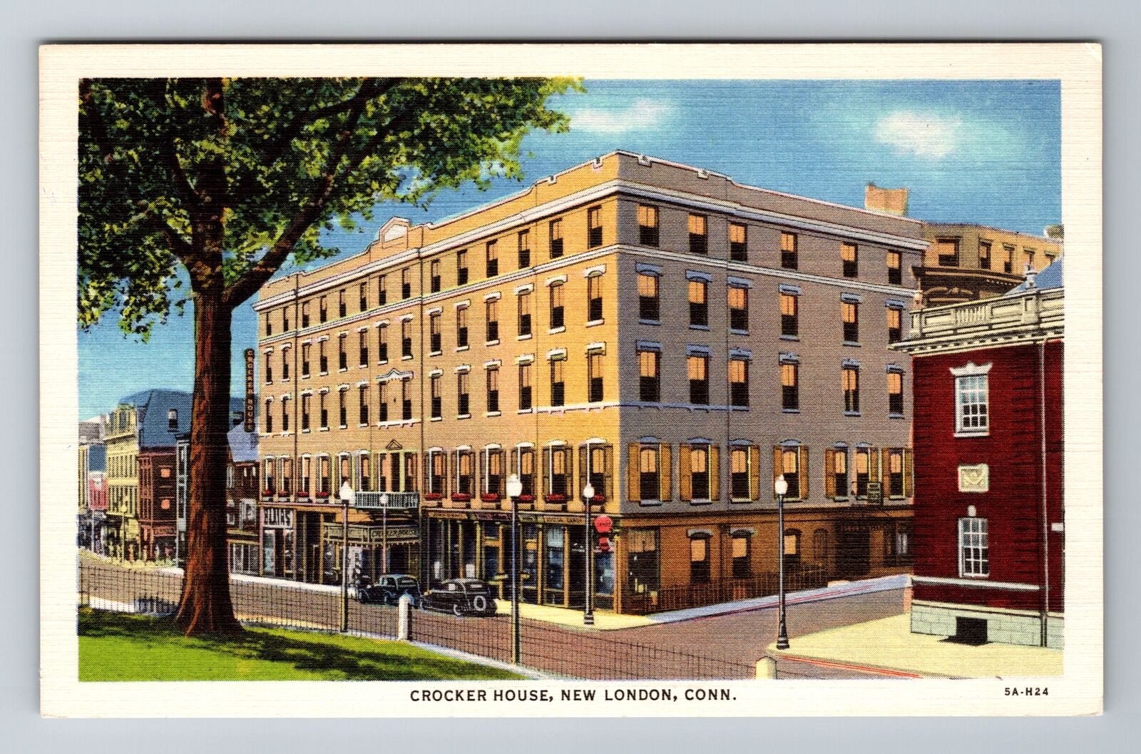 New London CT-Connecticut, Crocker House, Antique, Vintage Souvenir Postcard