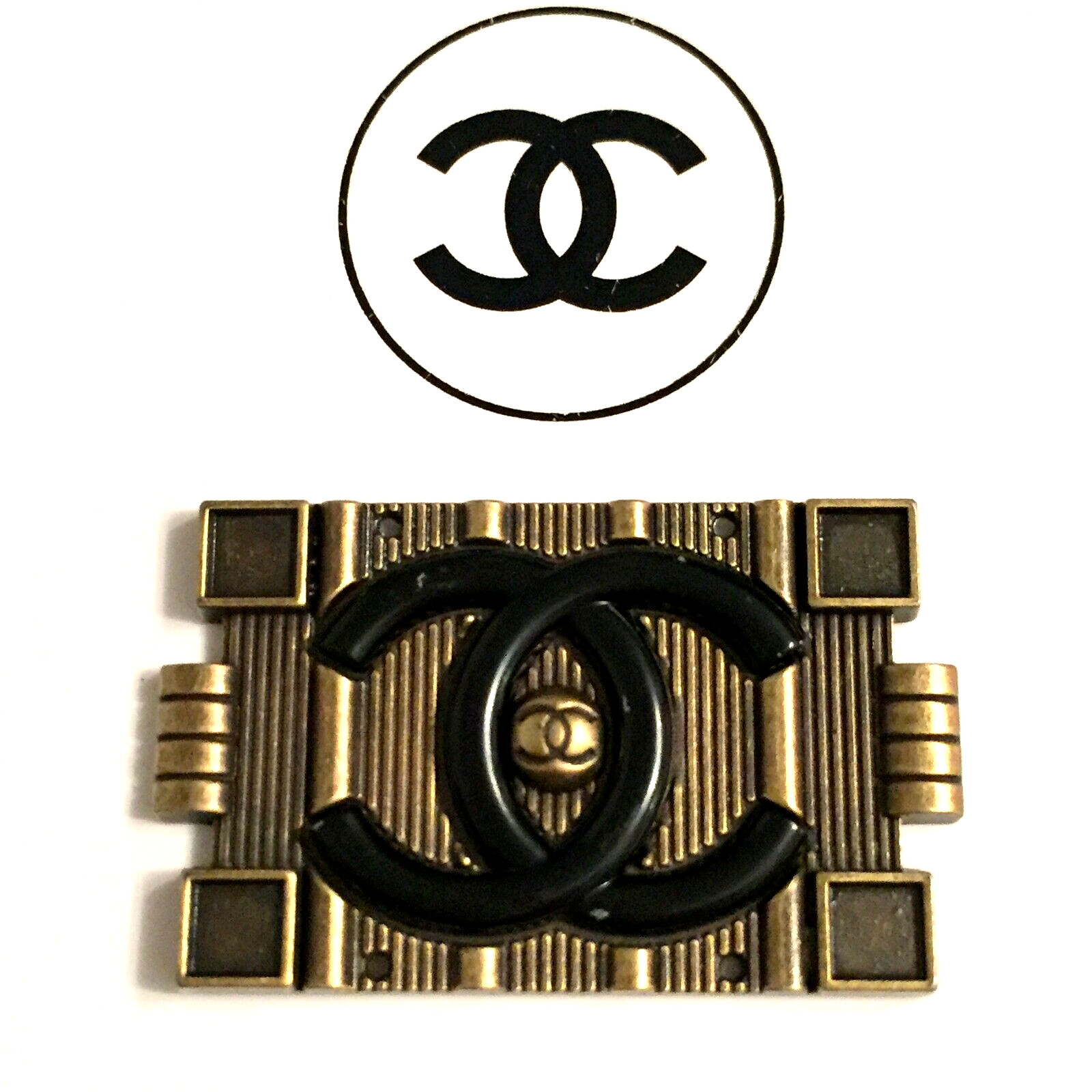 1 Vintage original large 27 mm x 45 mm Chanel CC Logo bronze tone Button Zipper