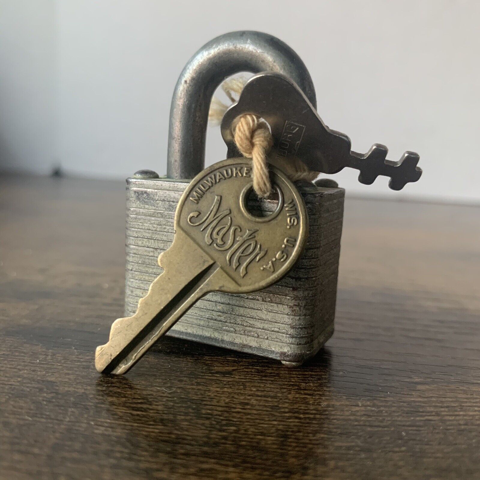 Vintage No. 3 Master Lock Milwaukee WI - Working Padlock w/ Brass Lion Key 