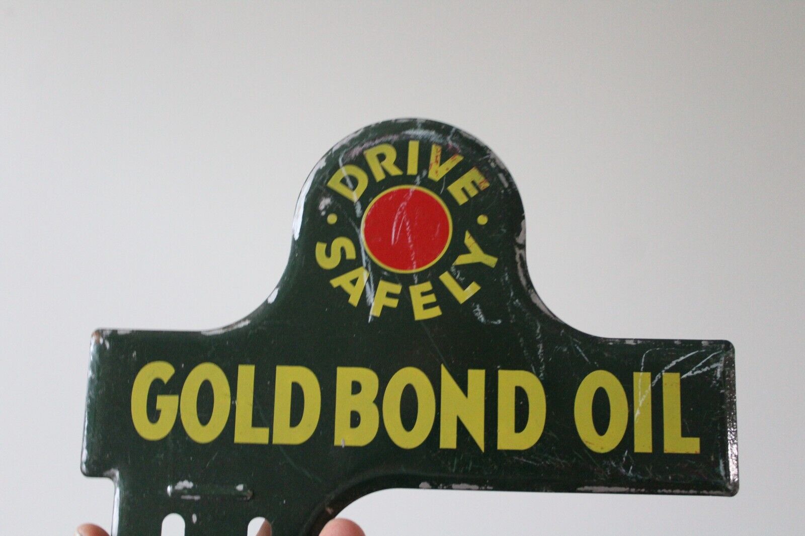 1950s GOLD BOND OIL STAMPED PAINTED METAL TOPPER SIGN SERVICE STATION GAS