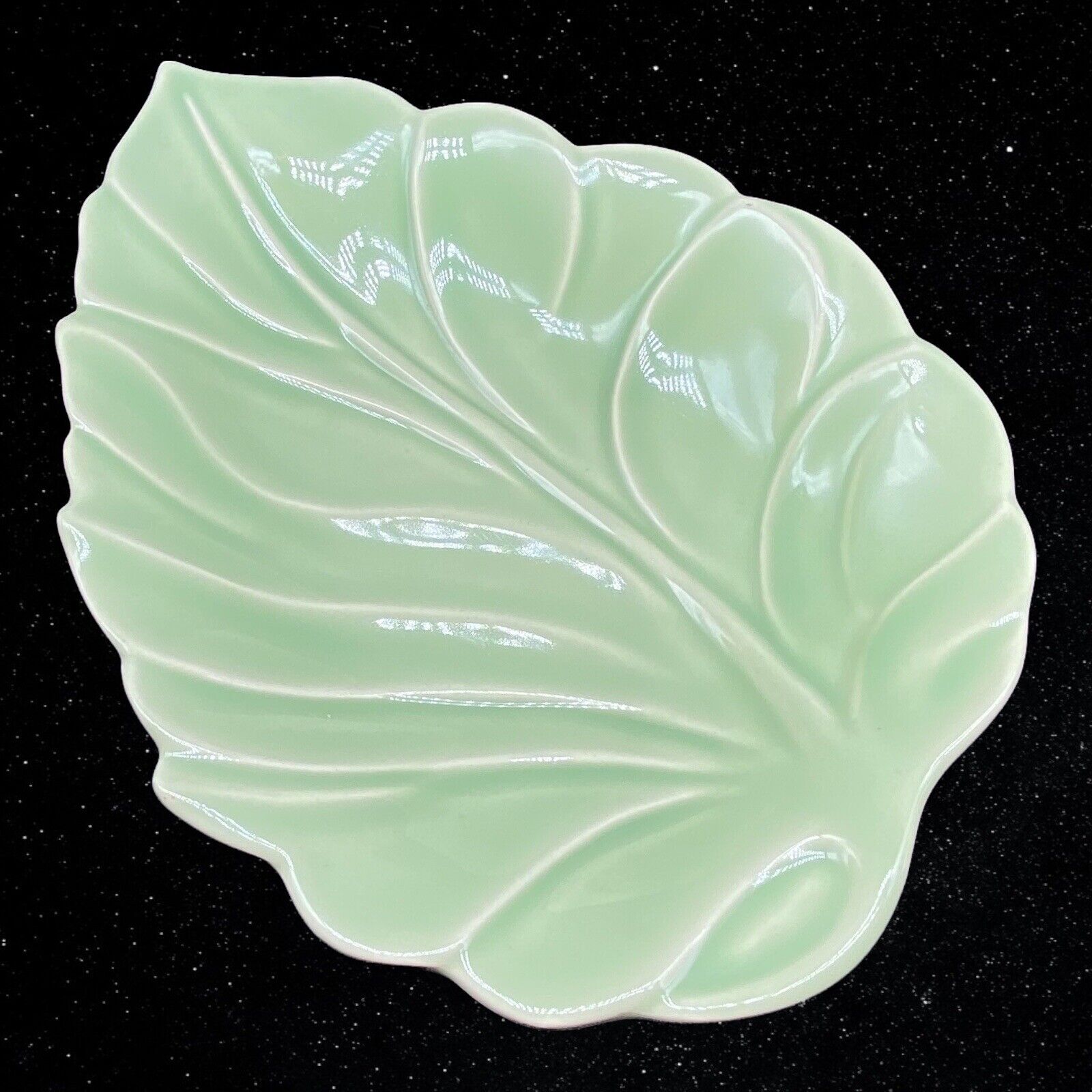 Royal Haeger GREEN Leaf Platter Plate Mid Century Modern 1.75”T 13”W