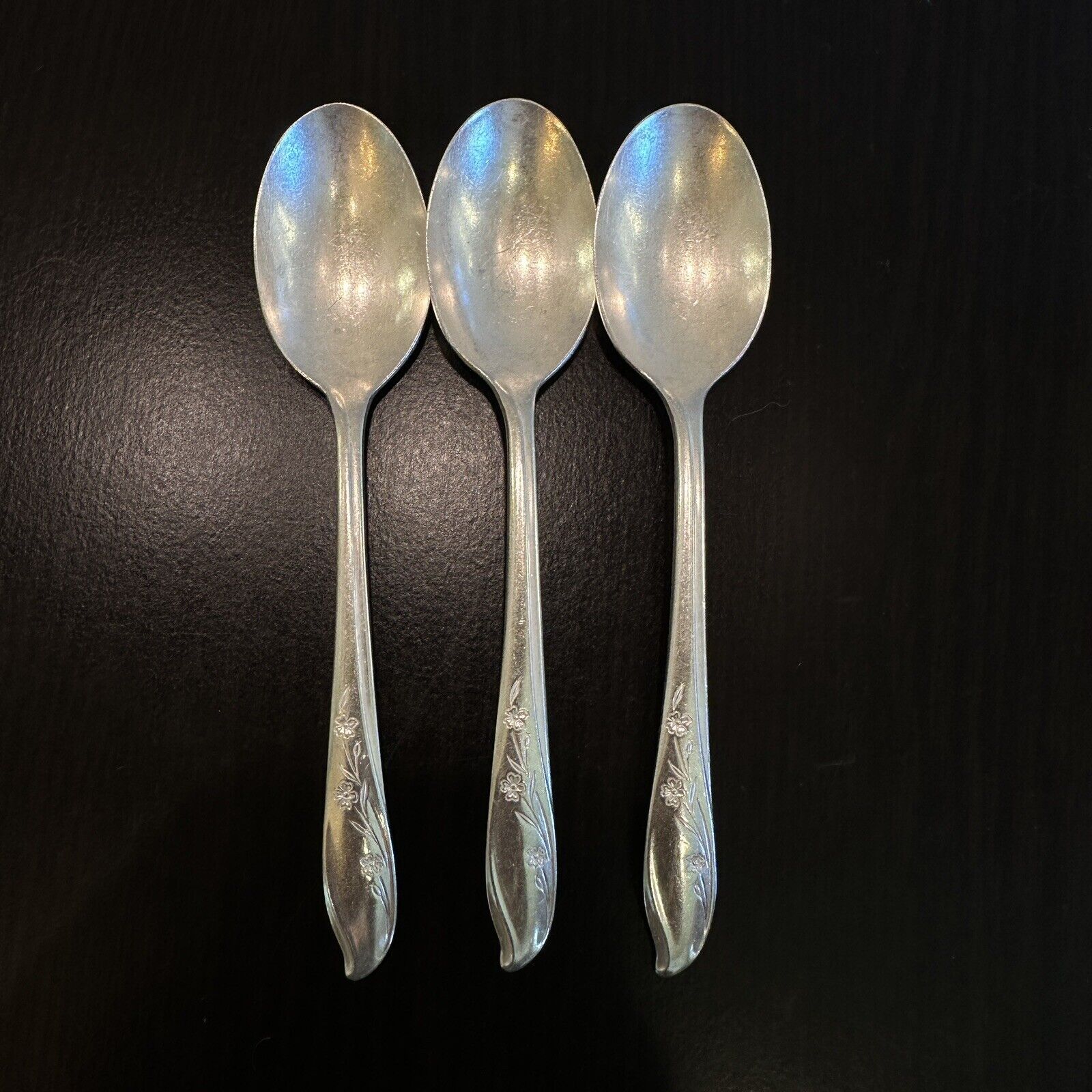 Vintage 1847 Rogers Bros SPRINGTIME Silver Plate Spoons